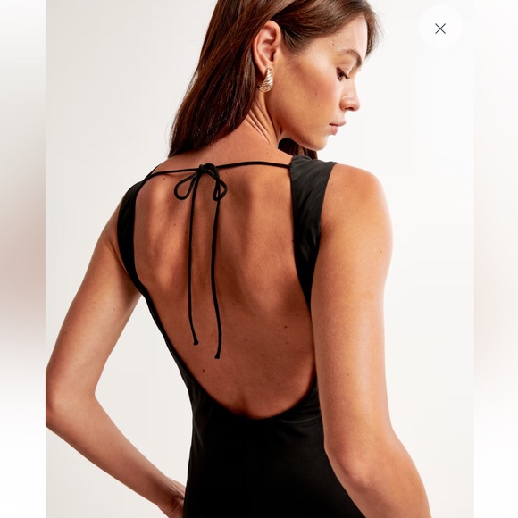 Abercrombie & Fitch Draped High-Neck Shell Midi Dress - Picture 8 of 8